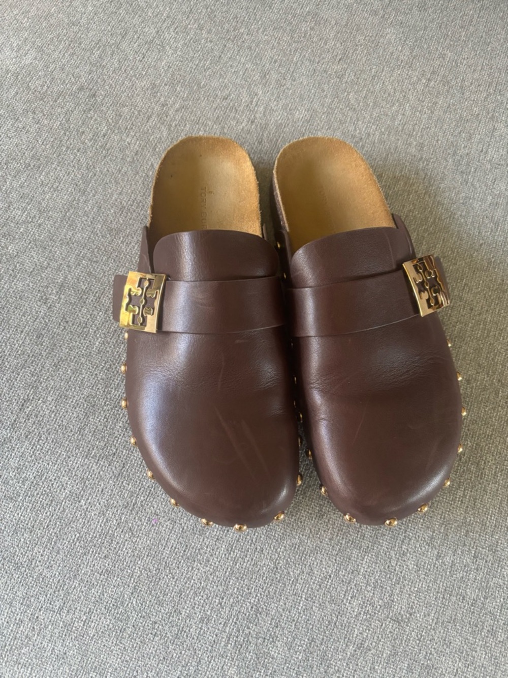 Tory Burch Dark Brown Leather Mule with Gold Logo - Picture 5 of 9